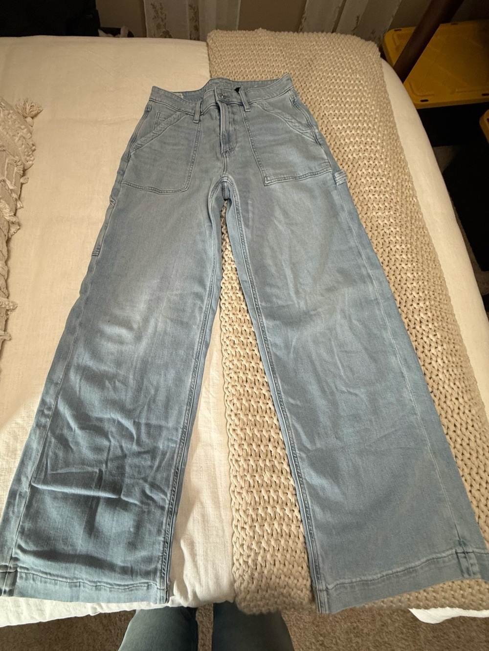 American Eagle Outfitters Light Blue Wide-Leg Jeans